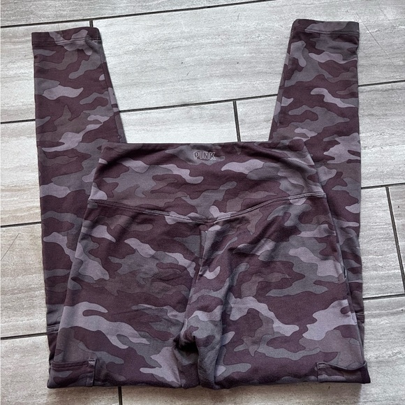 Pink Victoria Secret Womens Pink Active Pink Camo Leggings Size Small - Picture 7 of 7